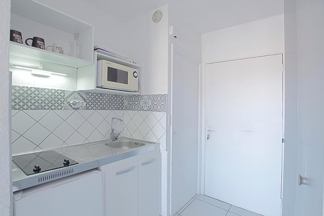 Appartement avec piscine et parking Canet-en-Roussillon Extérieur photo